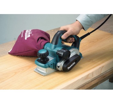 RABOT A BOIS 850W 82MM