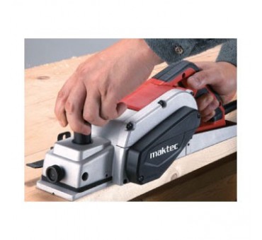 RABOT A BOIS 750W 82MM